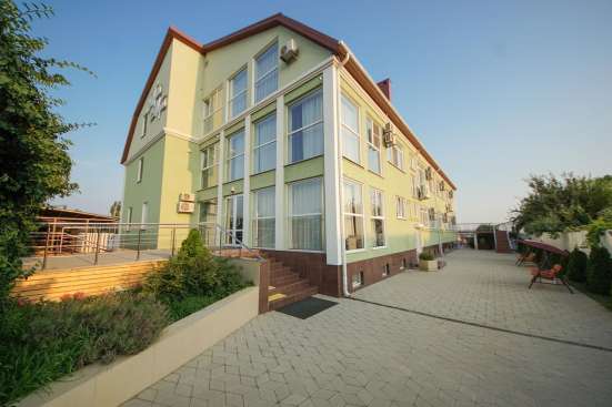Продается отель в Голубицкой