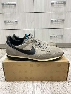 Кроссовки Nike
