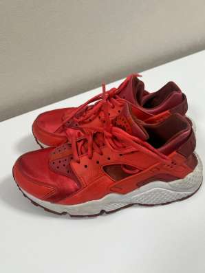 Кроссовки Nike в Красногорске