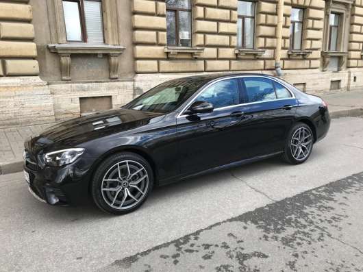 Аренда автомобилей с водителем в Санкт-Петербурге фото 5
