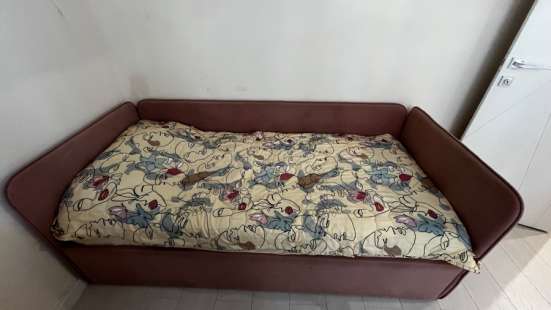 Кровать с матрасом 180/80 в Краснодаре
