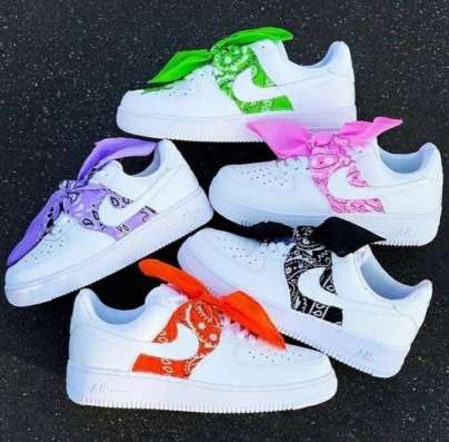 Кроссовки Nike в Москве