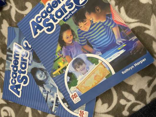 Academy Stars чистые книги