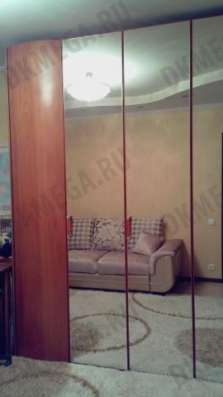 Продам трехкомнатную квартиру в Красногорске. Этаж 1. Дом панельный. Есть балкон.