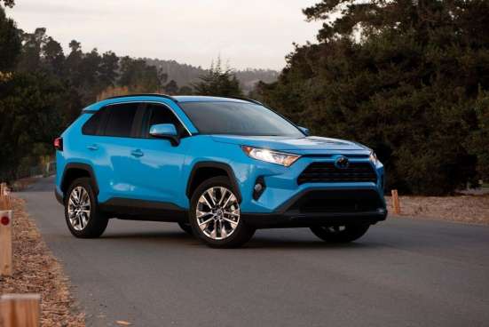 Прокат авто Toyota RAV 4 в Грузии