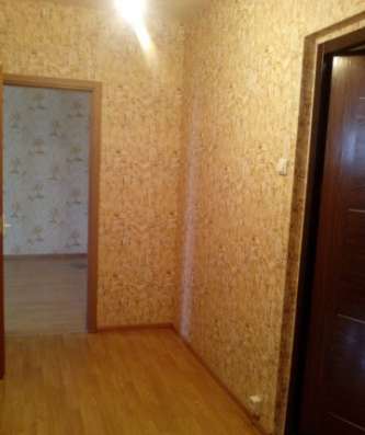 Продам однокомнатную квартиру в Подольске. Жилая площадь 36 кв.м. Этаж 3. Дом панельный.