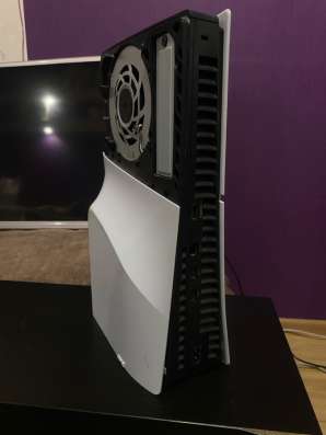 Продам Ps5 slim с дисководом в Новосибирске фото 3