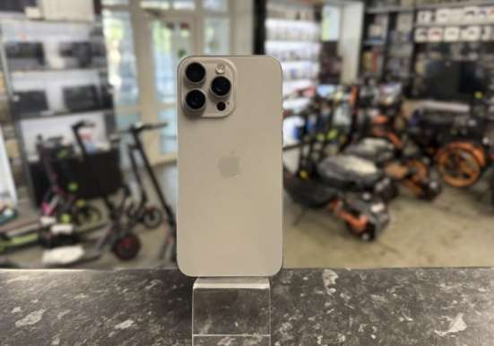 iPhone 15 Pro Max