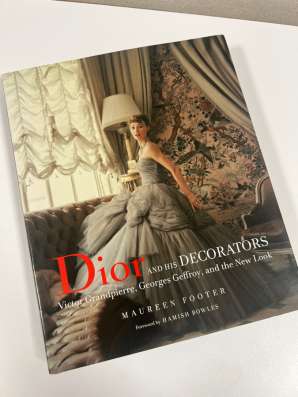 Книга Dior
