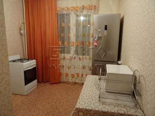 Сдам комнату в Санкт-Петербурге. Жилая площадь 45 кв.м.