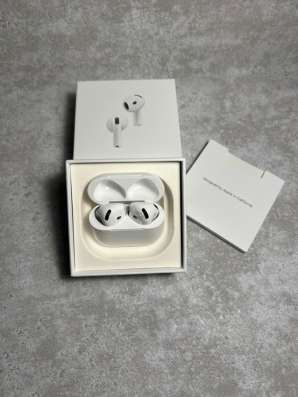 AirPods 4