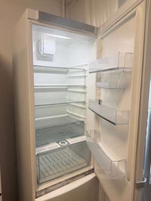 Холодильник двухкамерный Electrolux в Москве фото 3