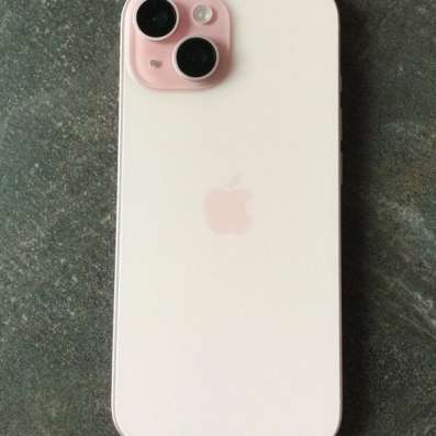 iPhone 15 128