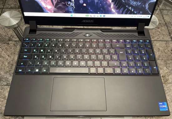 Мощный игровой ноутбук Gigabyte Aorus 15 в Москве фото 3