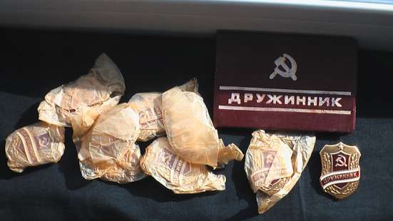 Знак и удостоверение Дружинник .СССР. в Саратове
