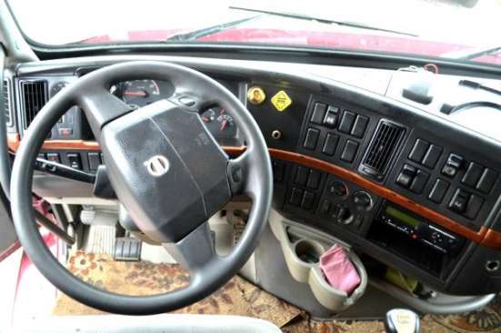 VOLVO VNL 64T в Люберцы фото 3