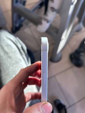 iPhone 16e в Железнодорожном фото 6