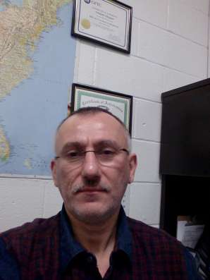 Vladimir, 51 год, хочет пообщаться