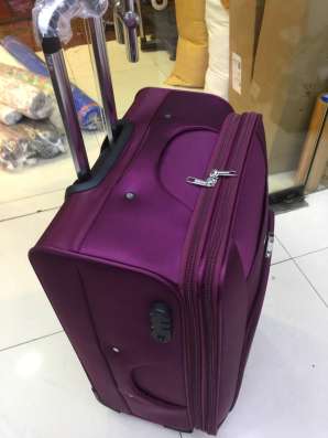 Продам чемоданы в Геленджике