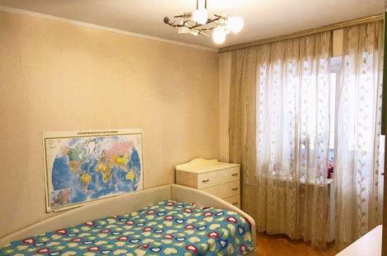 Продам двухкомнатную квартиру в Краснодар.Жилая площадь 60  кв.м.Этаж 8.Дом кирпичный.