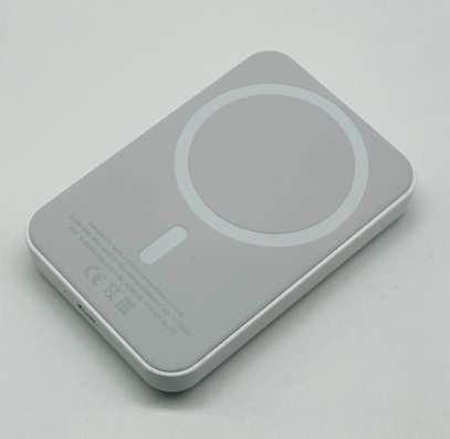 MagSafe Battery Pack в Москве фото 4
