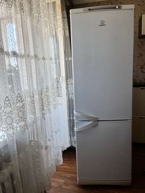 Продается холодильник Indesit