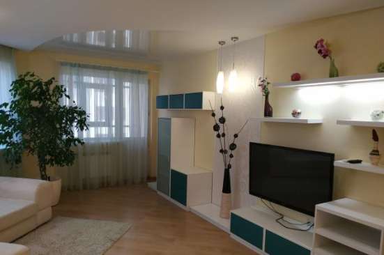 Продам трехкомнатную квартиру в Краснодар.Жилая площадь 101  кв.м.Этаж 14.Дом монолитный.