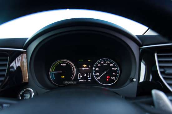 MITSUBISHI OUTLANDER PHEV GG2W в Хабаровске фото 14