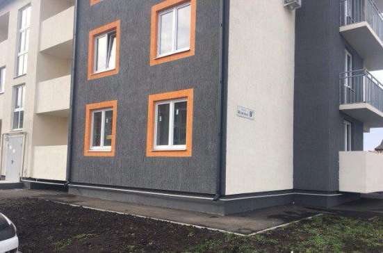 Продам двухкомнатную квартиру в Краснодар.Жилая площадь 59  кв.м.Этаж 1.