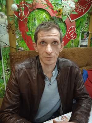 Максим, 45 лет, хочет пообщаться в Москве