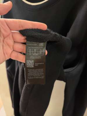 Свитшот Guess в Москве