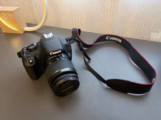 Камера Canon EOS 1200D