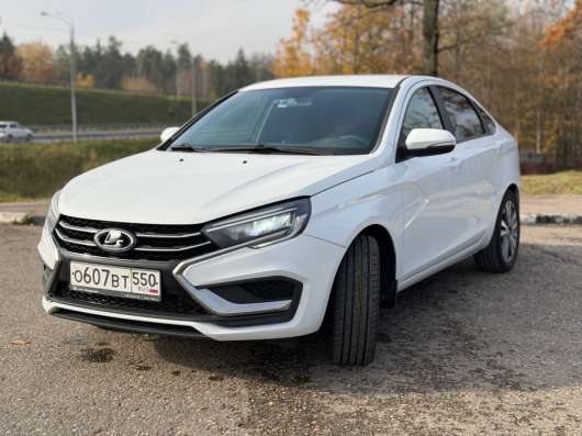Продаю Lada vesta 1.8