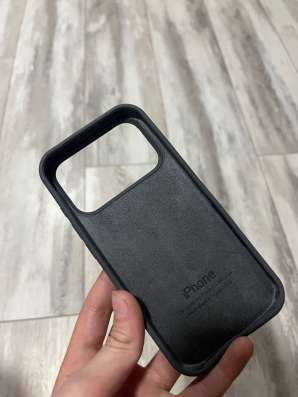 iPhone 18 pro чехол черного цвета ?