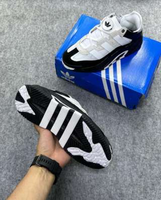 Кроссовки Adidas в Москве фото 3
