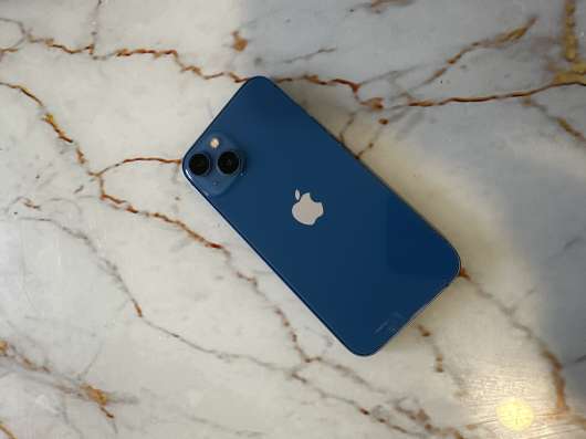 iPhone 13 128гб eSIM в Москве