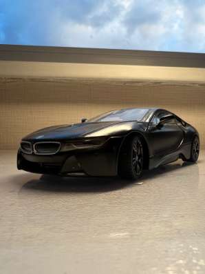 BMW I8  черная