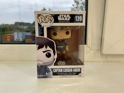 Продаю фигурку GAPTAIN CASSIAN ANDOR