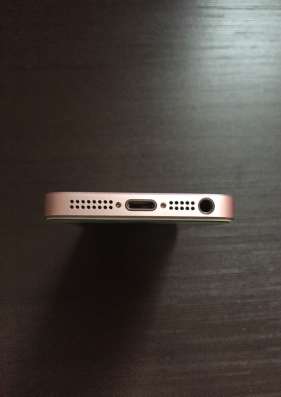 IPhone se 32GB Gold Rose в Новосибирске