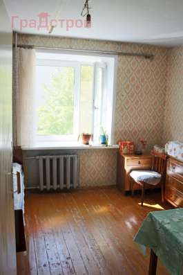 Продам двухкомнатную квартиру в Вологда.Жилая площадь 50,10  кв.м.Этаж 2.Есть Балкон.