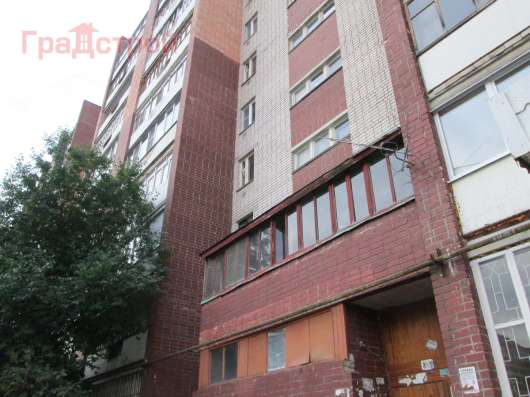 Продам трехкомнатную квартиру в Вологда.Жилая площадь 61,10  кв.м.Дом кирпичный.Есть Балкон.