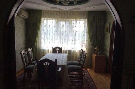 Продам четырехкомнатную квартиру в Краснодар.Жилая площадь 88  кв.м.Этаж 4.Дом кирпичный. в Краснодаре фото 5
