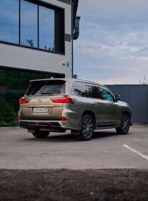 Продам Lexus LX570 в Уссурийске фото 5