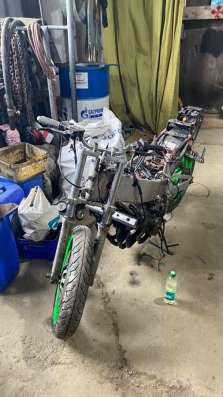YAMAHA FZR 400
