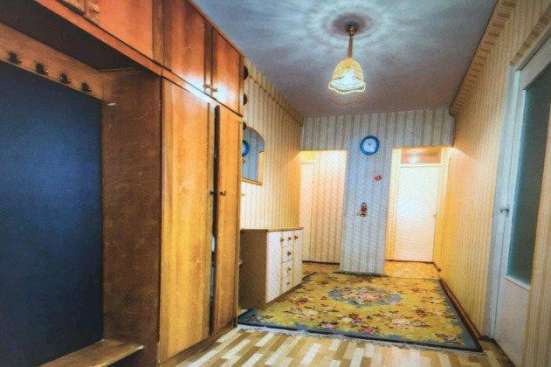 Продам трехкомнатную квартиру в Краснодар.Жилая площадь 91  кв.м.Этаж 12.Дом панельный.