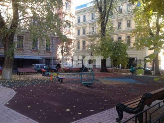 Продам четырехкомнатную квартиру в Москве. Этаж 4. Дом кирпичный. Есть балкон. в Москве фото 4
