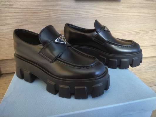 Prada Monolith Loafers фото 6