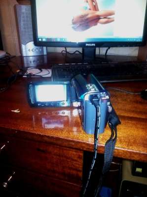 Срочно! Видеокамера JVC Everio GZ-HM330AER фото 8