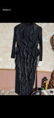 Платья