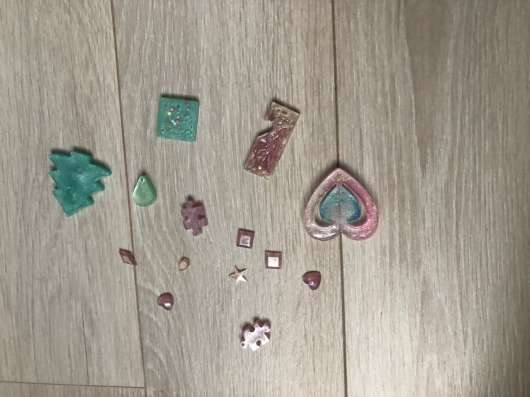 Фигурки из смолы